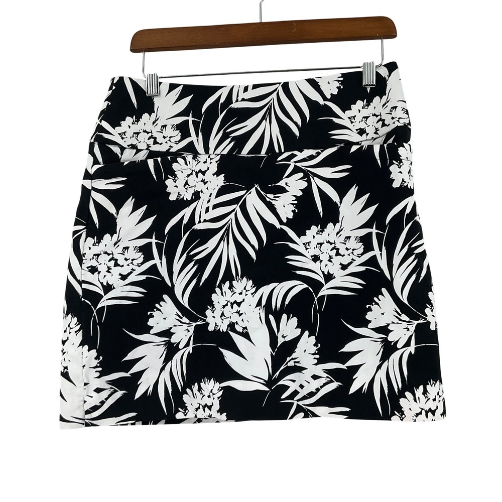 S.C. & CO. Womens Black Floral Tropical Skort Sz M Stretch Mini Golf Athleisure‎